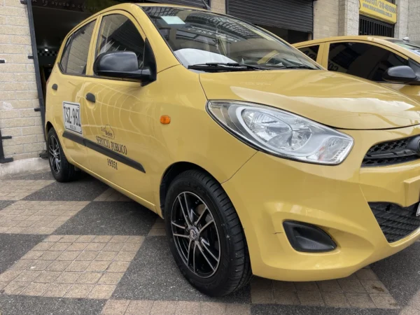 HYUNDAI I10 MODELO 2013